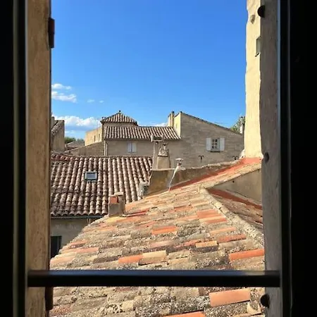 Apartment En Plein Centre Historique D'uzes
